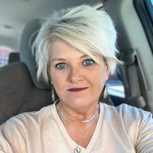 Meet your Posher, Shelia